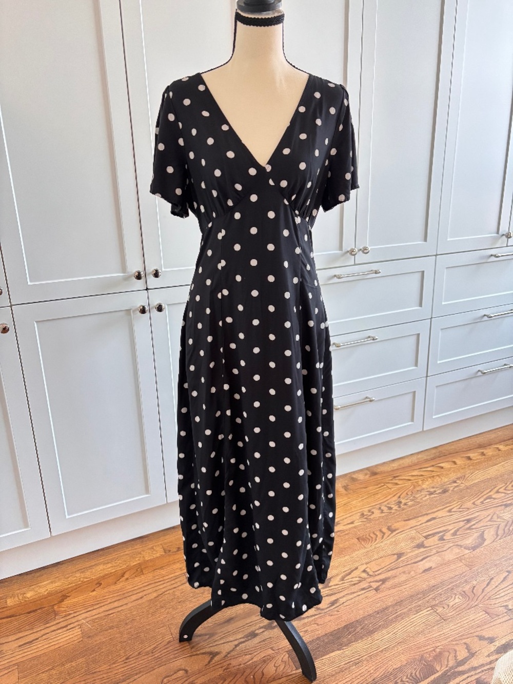 Madewell Flutter-Sleeve V-Neck Midi Dress Polka Dot | Size 6 | Black White | Eco